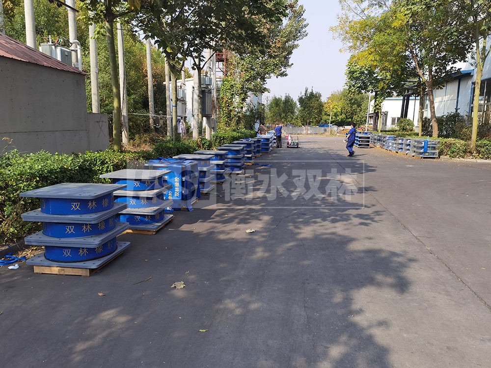 摩擦摆式减隔震支座